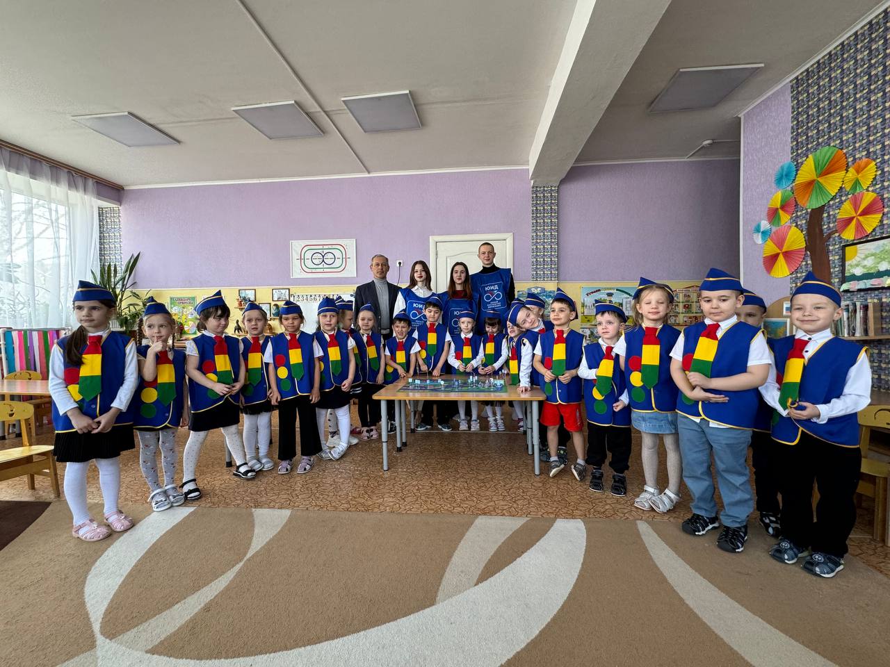 Наставники ЮИД в детском саду №37 «Ягодка».