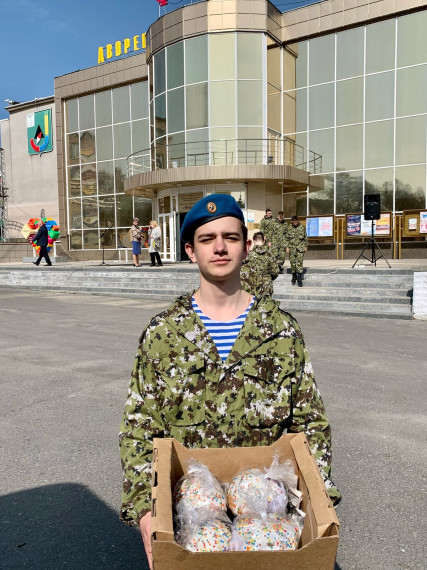 Поздравили военных с праздником Великой Пасхи!.