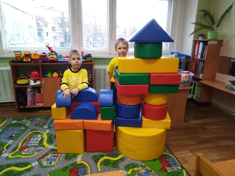 Конструирование из мягких модулей.