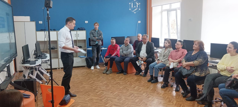 Муниципальный семинар-практикум "IT-куб" как ресурс формирования цифровых компетенций у обучающихся и педагогических работников".
