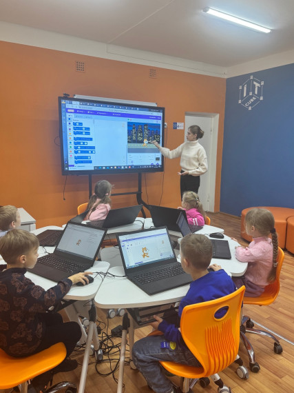 Дошколята в «IT-кубе».